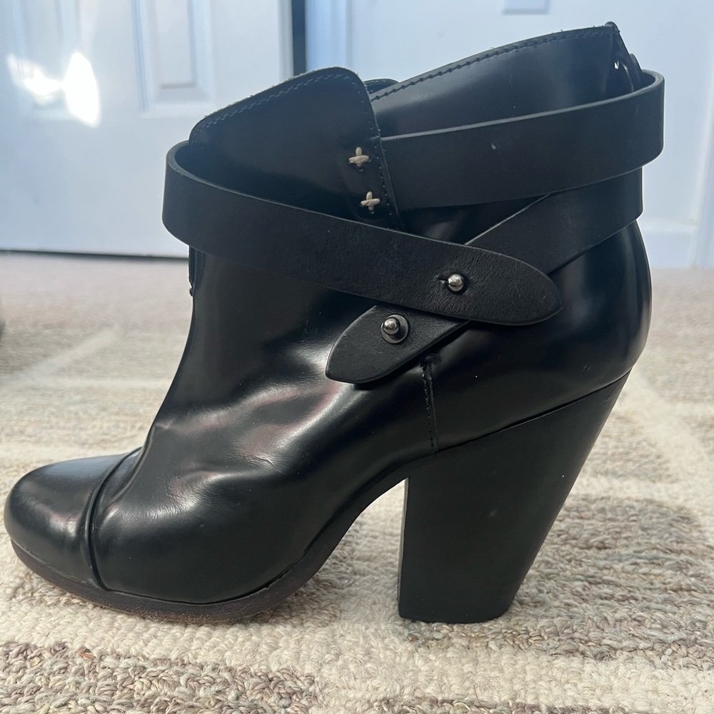 Rag & Bone Harlow Bootie size 38.5
